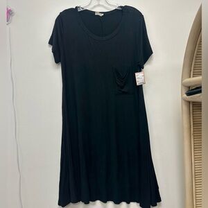 Black Short Sleeve Dress